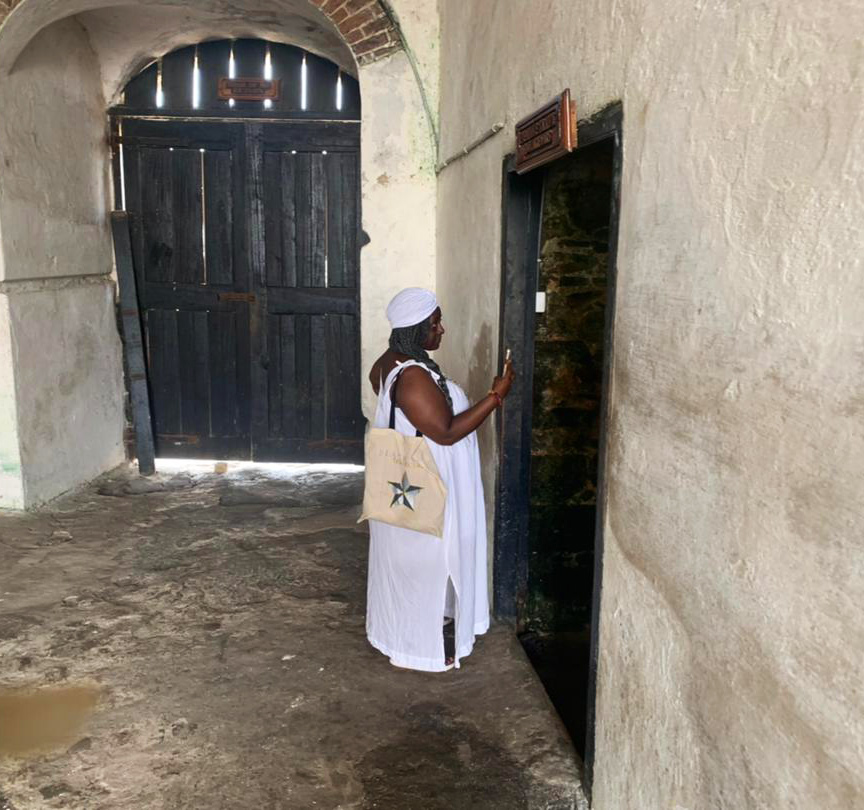 Cape Coast Dungeons, one of the most significant dungeons in West Africa, we experience a powerful guided tour that brings Ghana’s history into sharp, emotional focus.